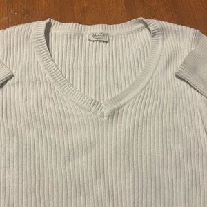 Brandy Melville sweater V-neck